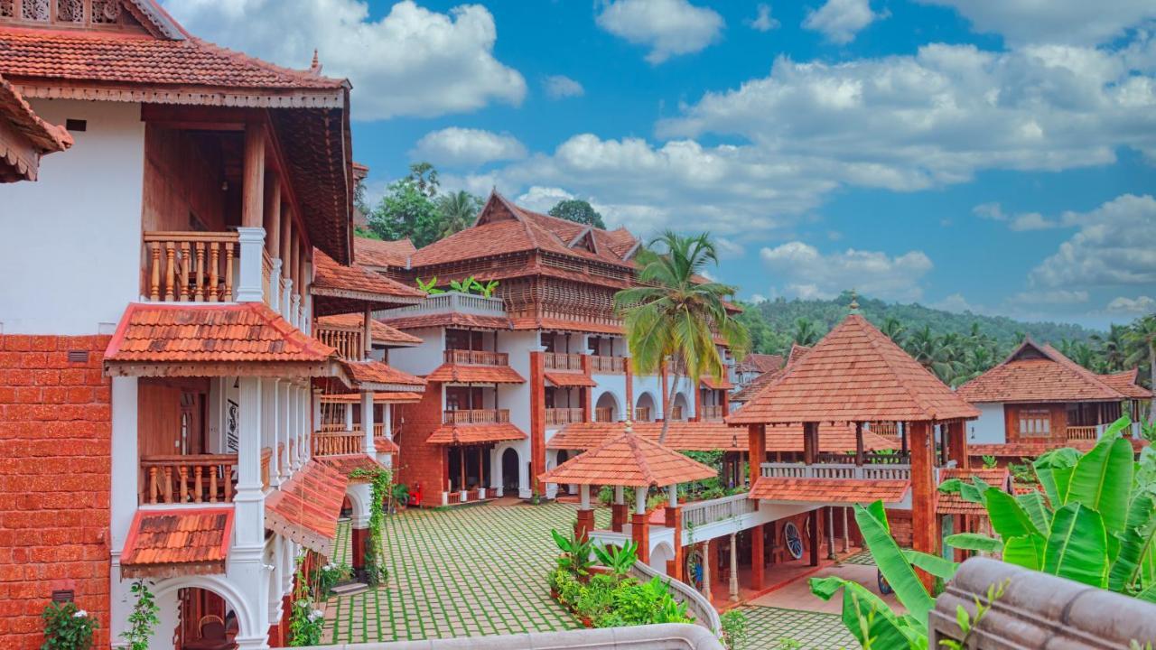 Ayursoma Ayurveda Royal Retreat Hotel Kovalam Exterior foto