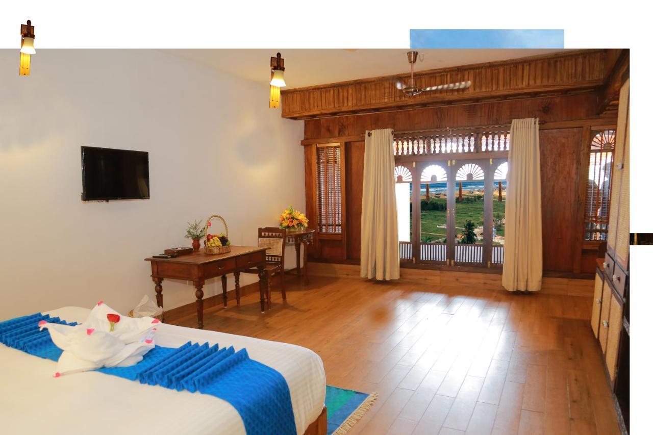 Ayursoma Ayurveda Royal Retreat Hotel Kovalam Exterior foto