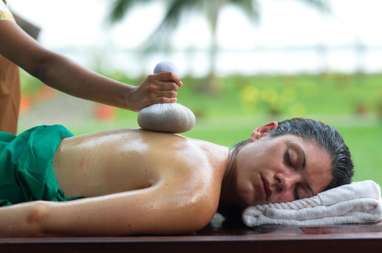 Ayursoma Ayurveda Royal Retreat Hotel Kovalam Exterior foto