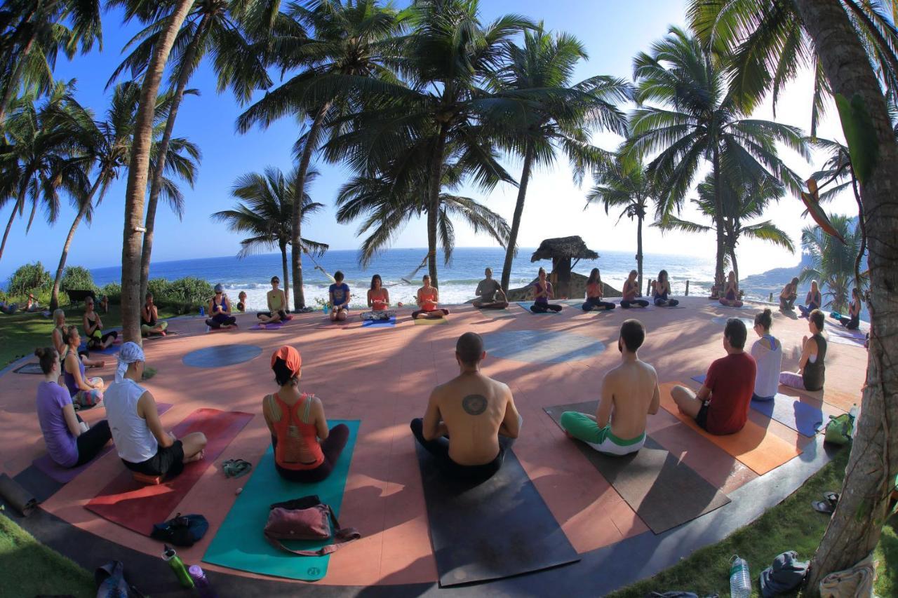 Ayursoma Ayurveda Royal Retreat Hotel Kovalam Exterior foto